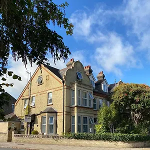 a-b-guest-house.cambridgehotelsuk.com/