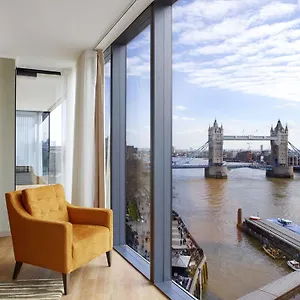 Apart Otel Cheval Three Quays At The Tower Of