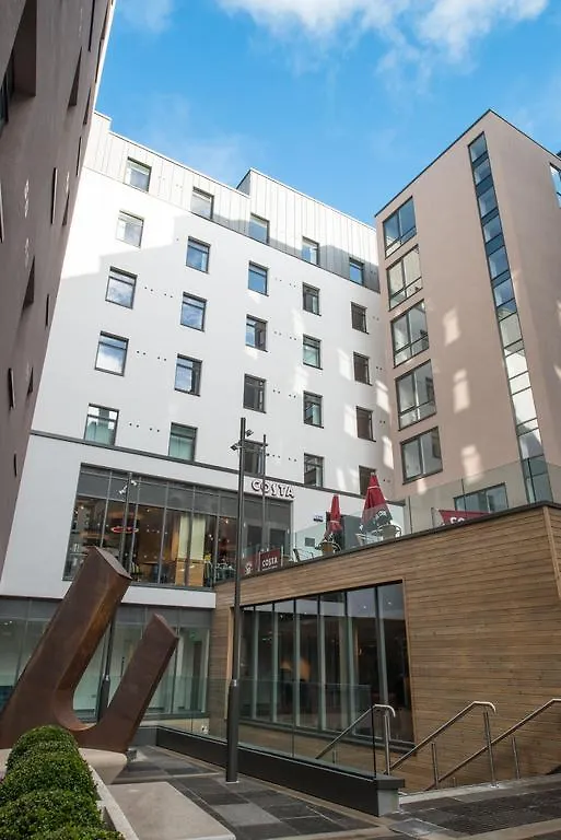 Ibis Edinburgh Centre South Bridge - Royal Mile Hotel 3*,