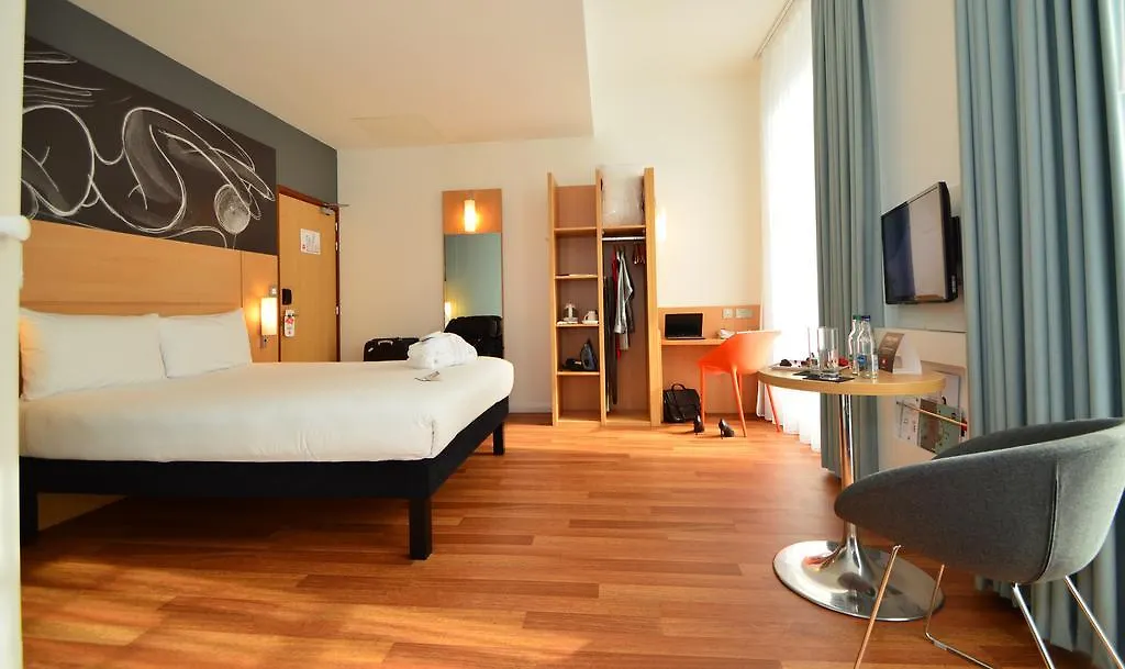 Ibis Edinburgh Centre South Bridge - Royal Mile Hotel